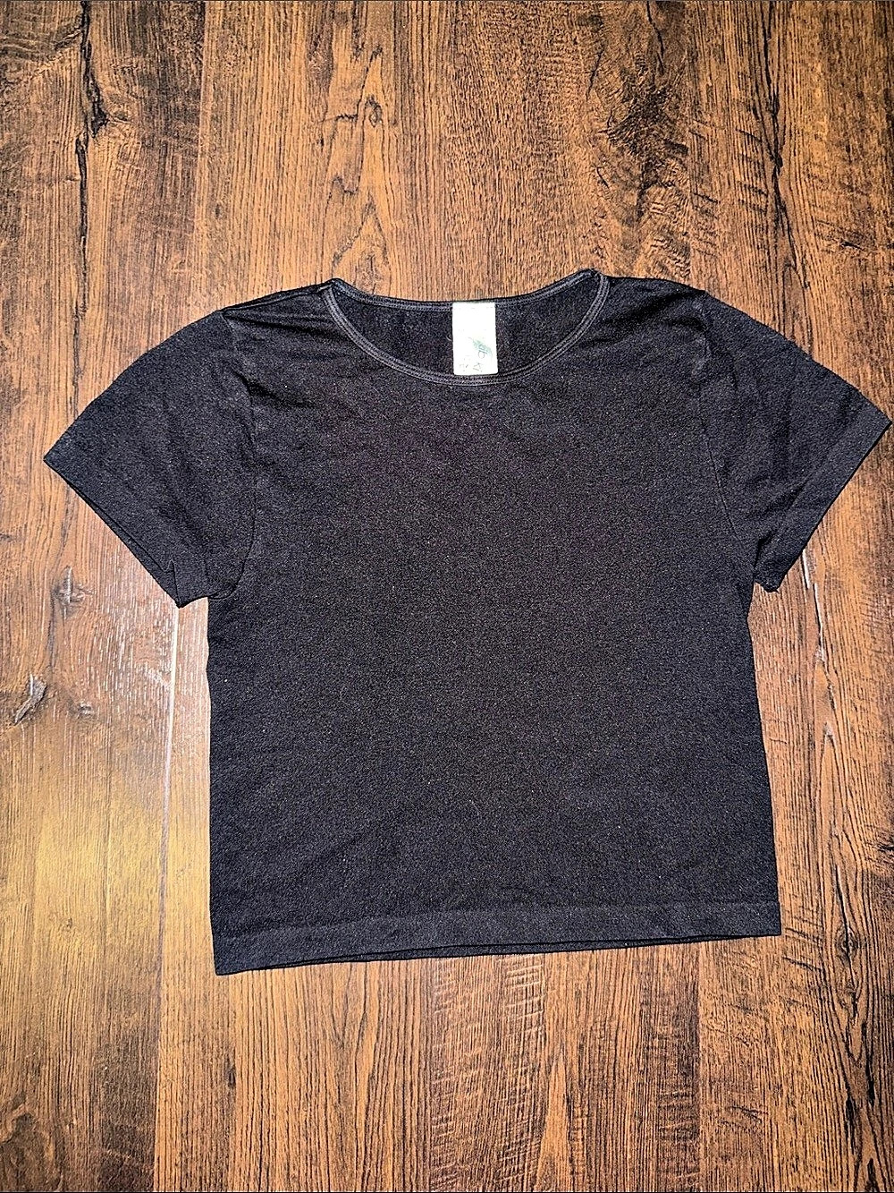 Nikibiki Short Sleeve Black Tee